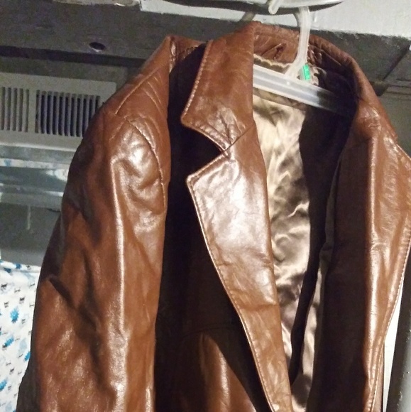 Coat - Picture 2 of 4